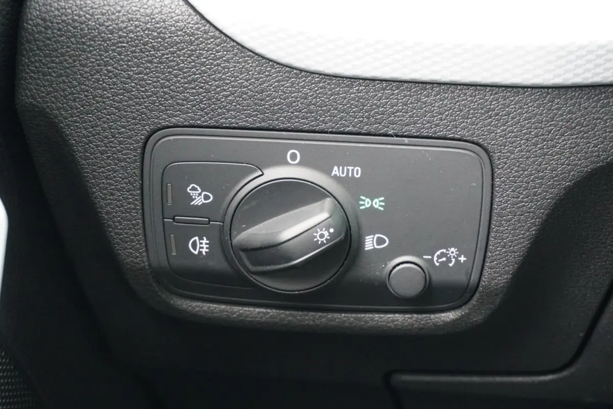 35 TFSI S Edition 150pk + NAVI / LED / STOELVERWARMING / DAB