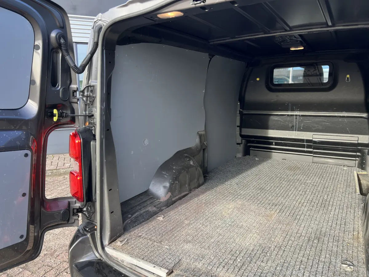 2.0 BlueHDI 180 XL L3 Leer/Hud/Standkachel/Vol