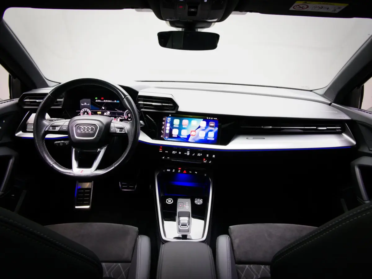 35 TFSI Edition One (RS-STOELEN, ADAPTIVE CRUISE, PANO, APPLE CARPLAY/ANDROID AUTO, STOELVERWARMING, PDC, LED)