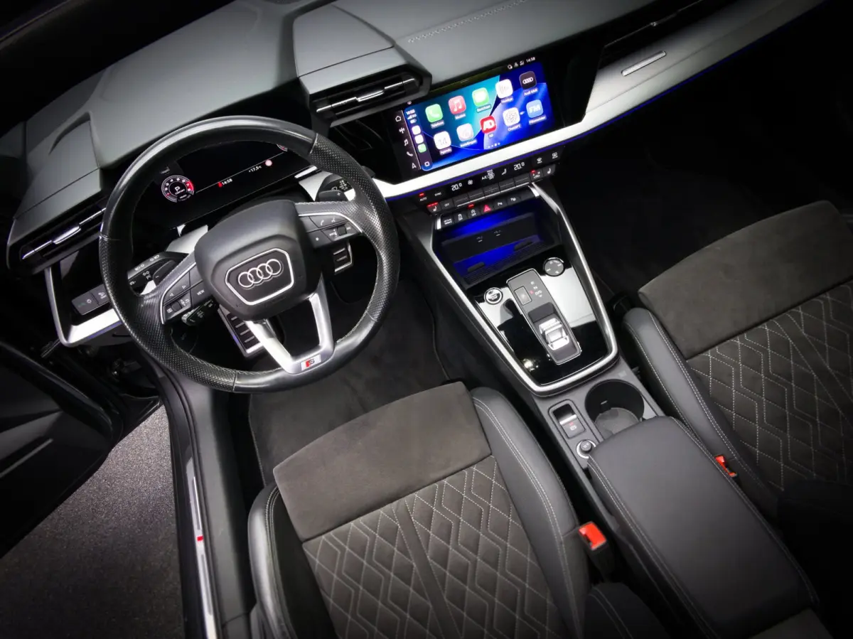 35 TFSI Edition One (RS-STOELEN, ADAPTIVE CRUISE, PANO, APPLE CARPLAY/ANDROID AUTO, STOELVERWARMING, PDC, LED)
