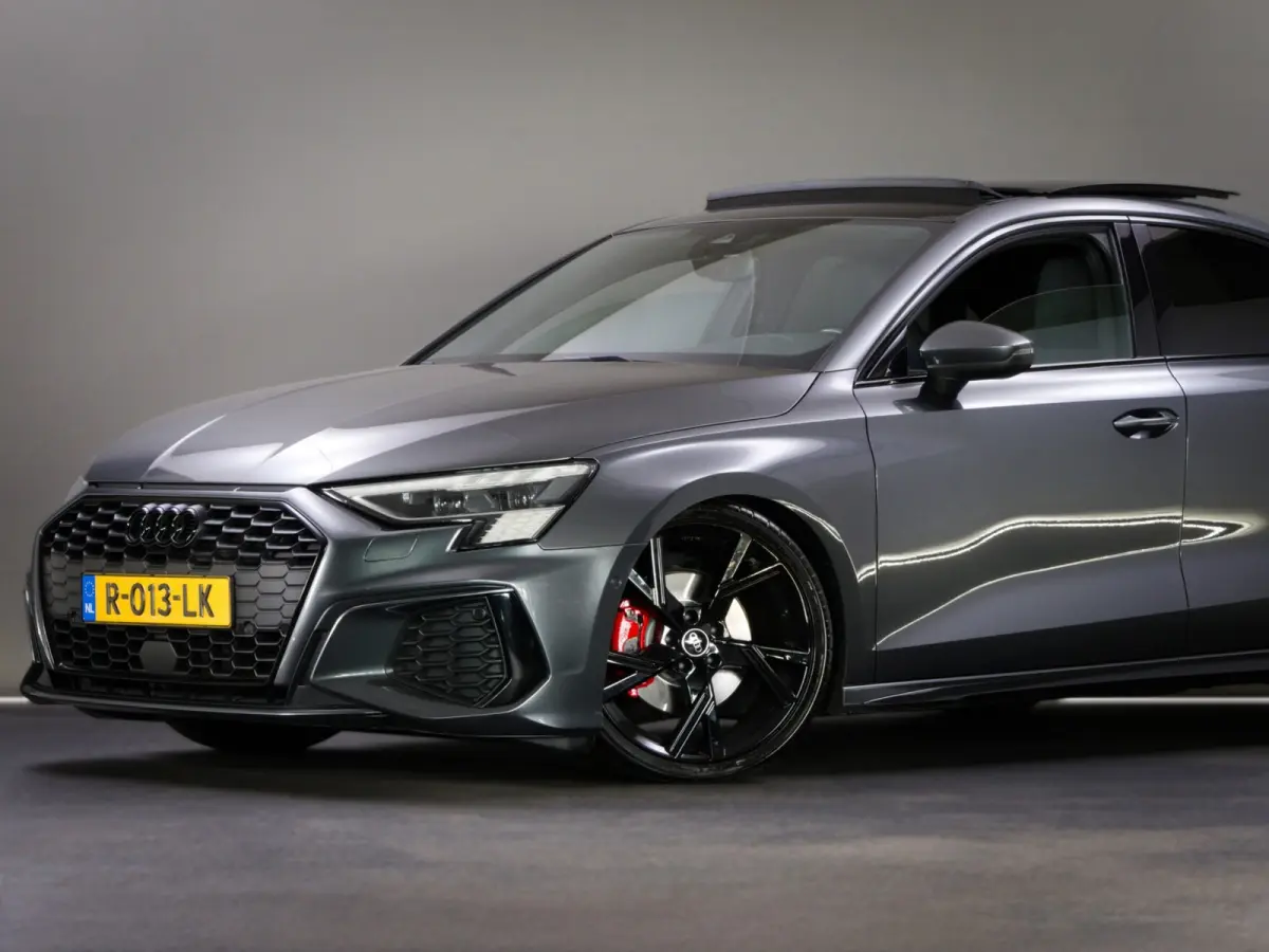 35 TFSI Edition One (RS-STOELEN, ADAPTIVE CRUISE, PANO, APPLE CARPLAY/ANDROID AUTO, STOELVERWARMING, PDC, LED)