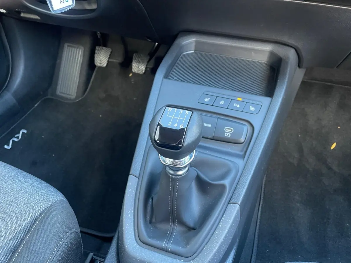 1.0 T-GDi MHEV DynamicLine | Navigatie | Parkeer camera | Cruise control | Stoel + Stuur verwarming | DEMO