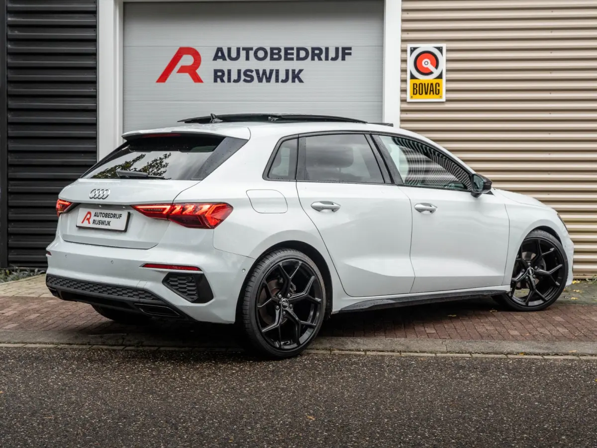 30 TFSI edition Pano/Leer/AppleCarPlay/Matrix