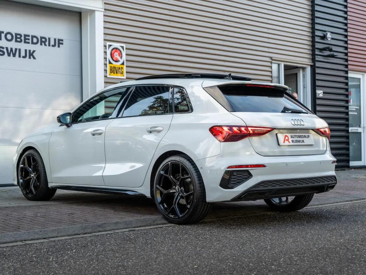 30 TFSI edition Pano/Leer/AppleCarPlay/Matrix
