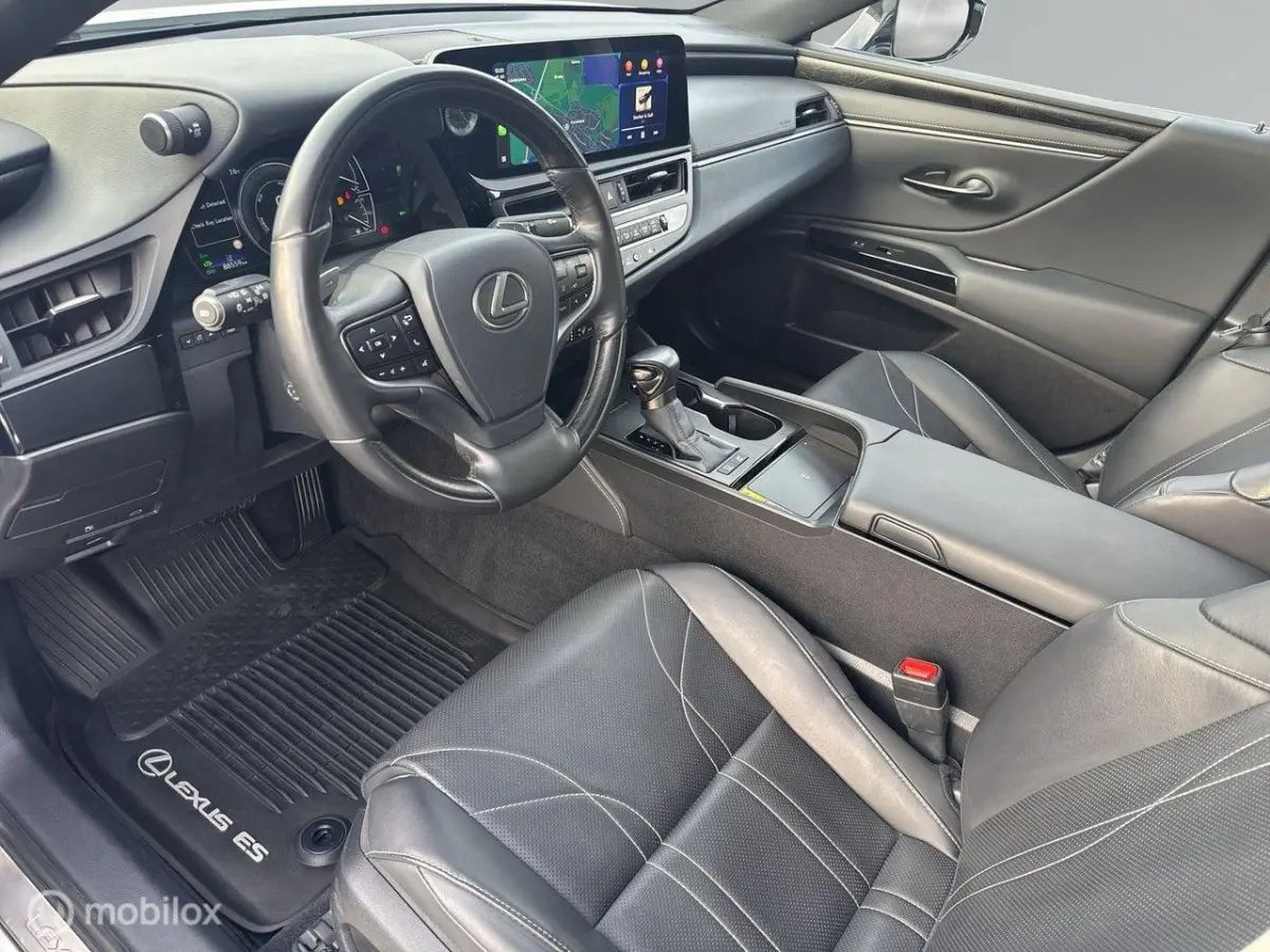 Executive Line