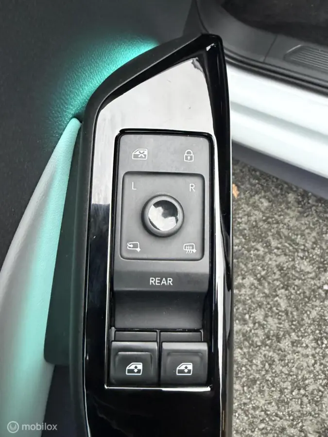 First Plus 58 kWh SOH93% 20INCH*IQLIGHTS*CARPLAY*ADABCRUISE*NAP!