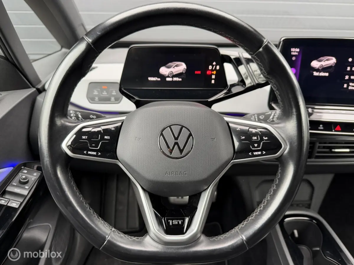 First Plus 58 kWh SOH93% 20INCH*IQLIGHTS*CARPLAY*ADABCRUISE*NAP!