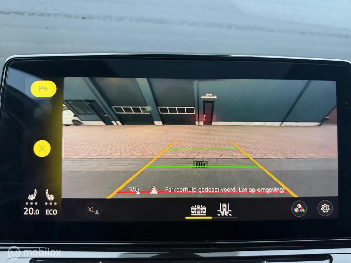 First Plus 58 kWh SOH93% 20INCH*IQLIGHTS*CARPLAY*ADABCRUISE*NAP!
