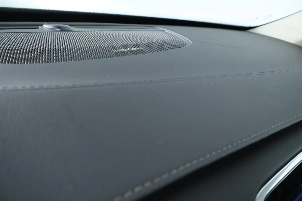 2.0 T8 Recharge AWD Plus Dark |PANO|HARMAN KARDON|MATRIX|LEDER|7P|360 CAMERA|LONG RANGE|CARPLAY