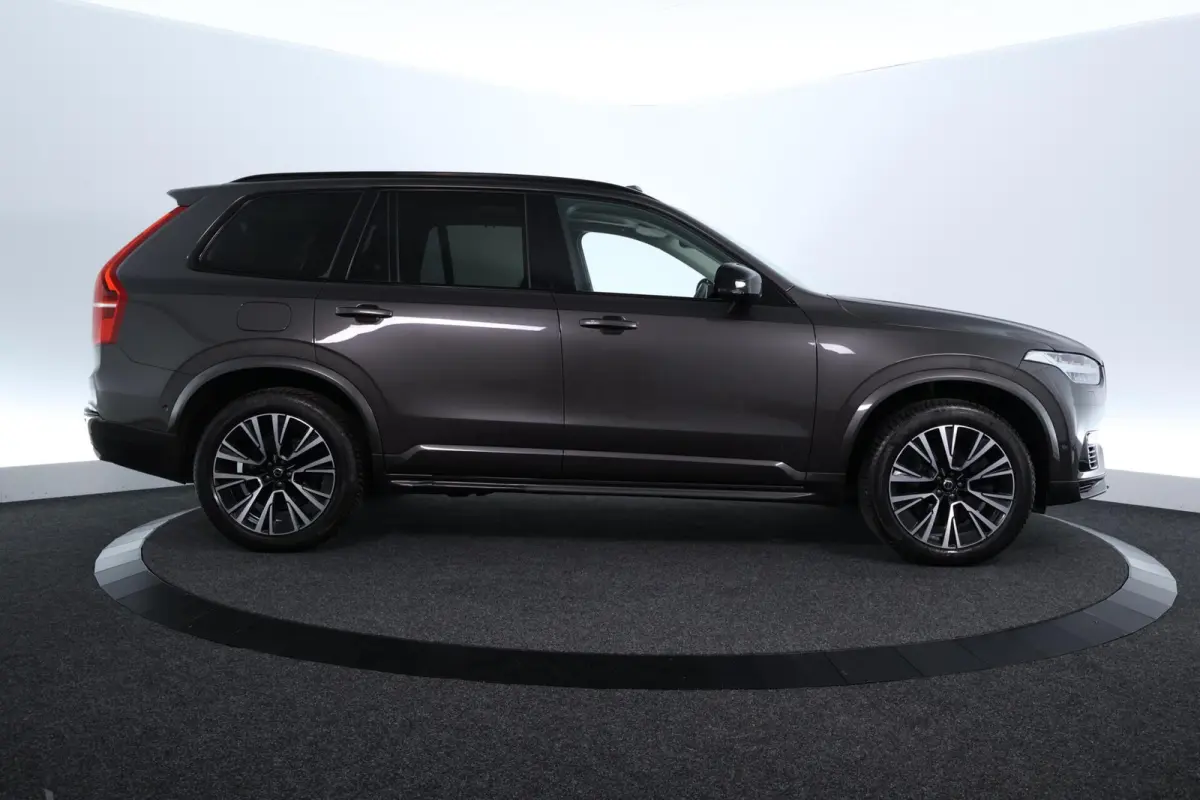 2.0 T8 Recharge AWD Plus Dark |PANO|HARMAN KARDON|MATRIX|LEDER|7P|360 CAMERA|LONG RANGE|CARPLAY