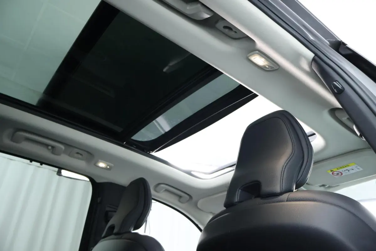 2.0 T8 Recharge AWD Plus Dark |PANO|HARMAN KARDON|MATRIX|LEDER|7P|360 CAMERA|LONG RANGE|CARPLAY