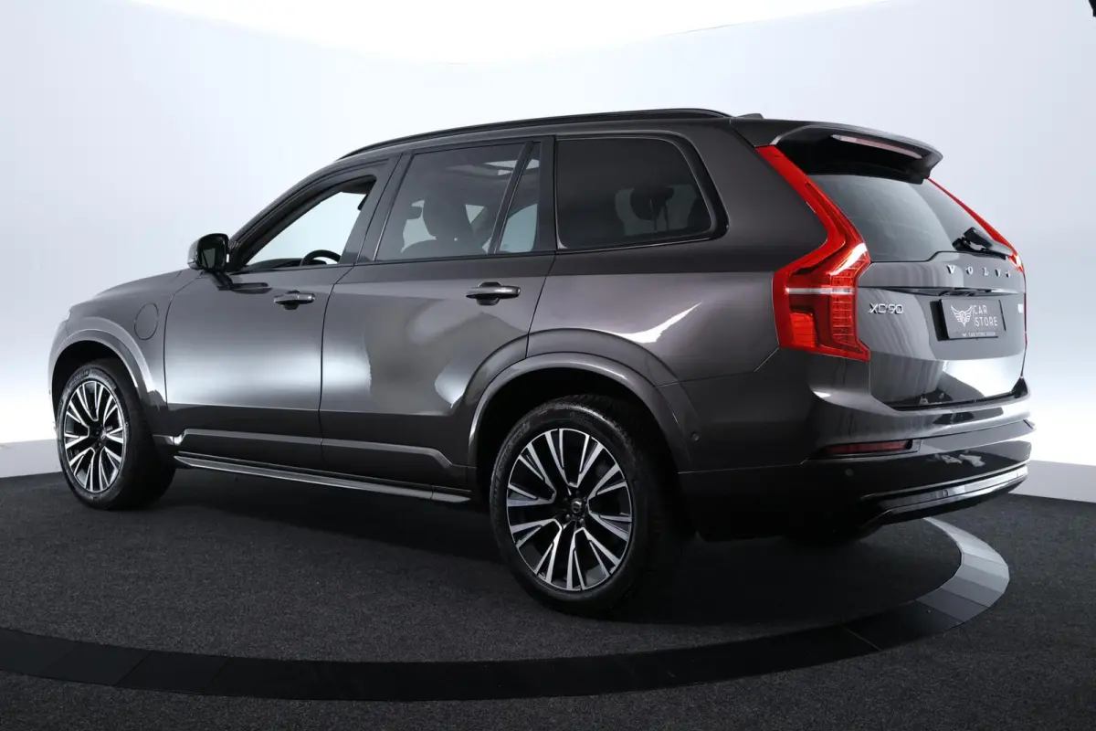 2.0 T8 Recharge AWD Plus Dark |PANO|HARMAN KARDON|MATRIX|LEDER|7P|360 CAMERA|LONG RANGE|CARPLAY