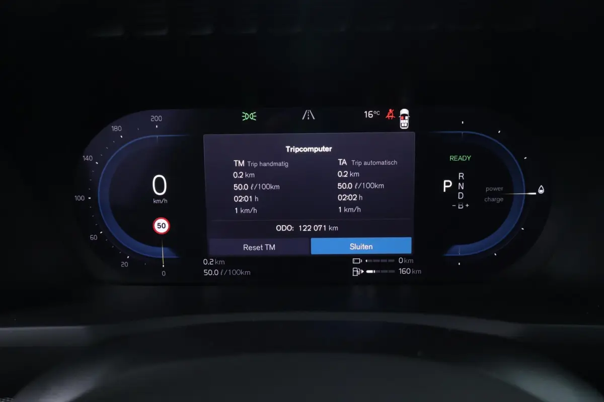 2.0 T8 Recharge AWD Plus Dark |PANO|HARMAN KARDON|MATRIX|LEDER|7P|360 CAMERA|LONG RANGE|CARPLAY