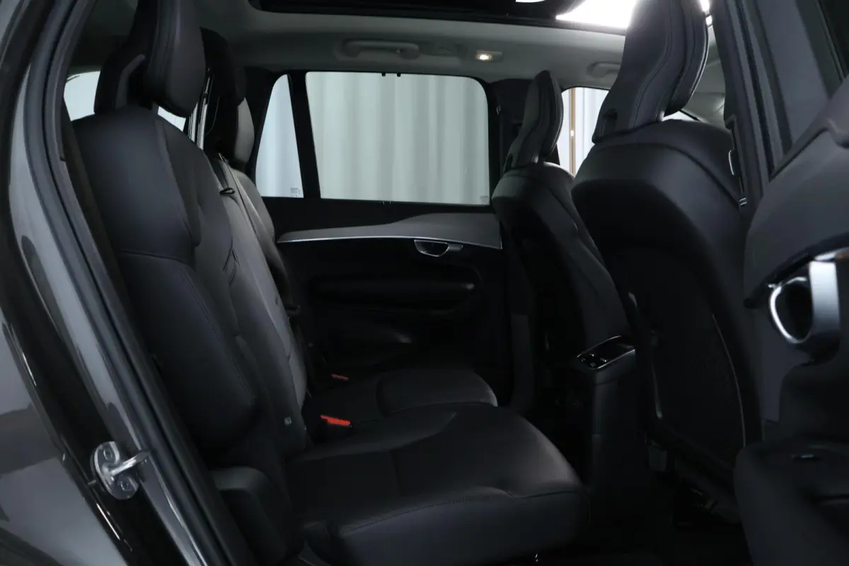 2.0 T8 Recharge AWD Plus Dark |PANO|HARMAN KARDON|MATRIX|LEDER|7P|360 CAMERA|LONG RANGE|CARPLAY