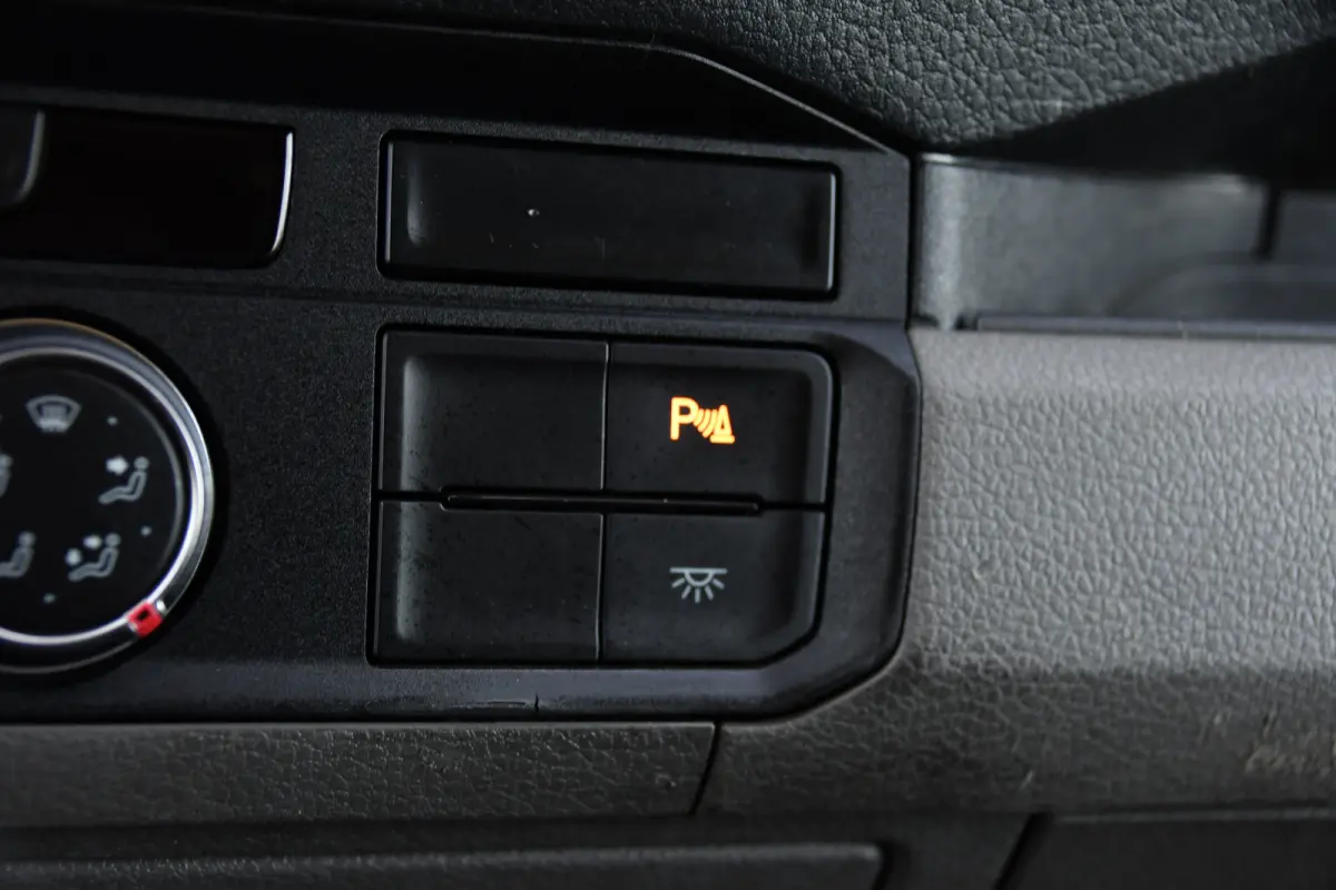 35 2.0 TDI L3H3 Black Edition Camera, Cruise, Carplay, Automaat, Trekhaak, 177pk, Airco, Multimedia, Uniek!