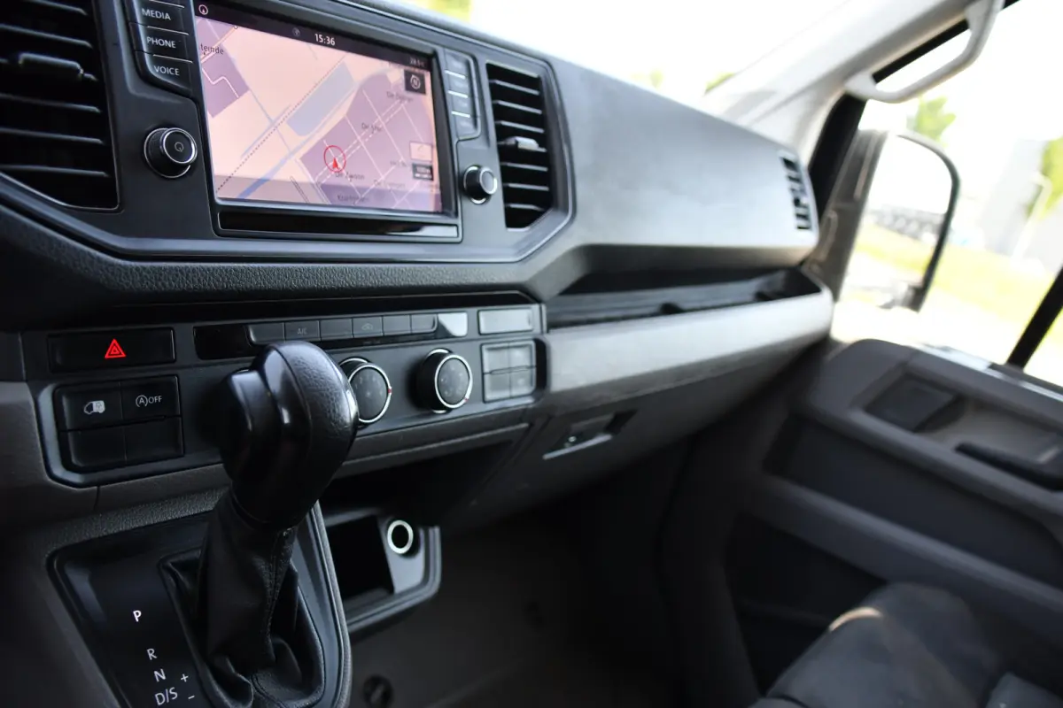 35 2.0 TDI L3H3 Black Edition Camera, Cruise, Carplay, Automaat, Trekhaak, 177pk, Airco, Multimedia, Uniek!