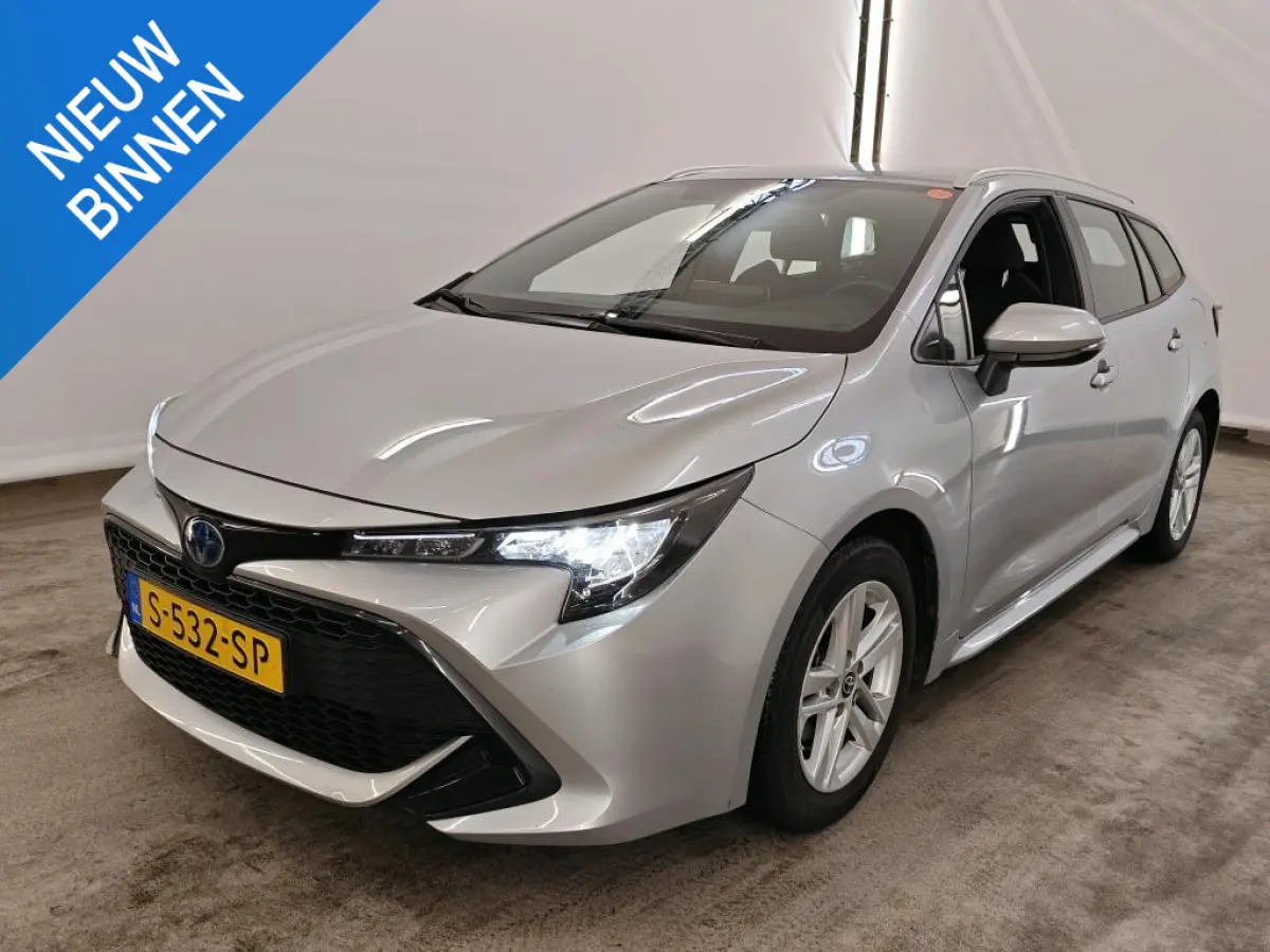 1.8 HYBRID ACTIVE I P-CAMERA I APPLE CARPLAY I ANDROID AUTO I NAVIGATIE I CLIMATE CONTROL