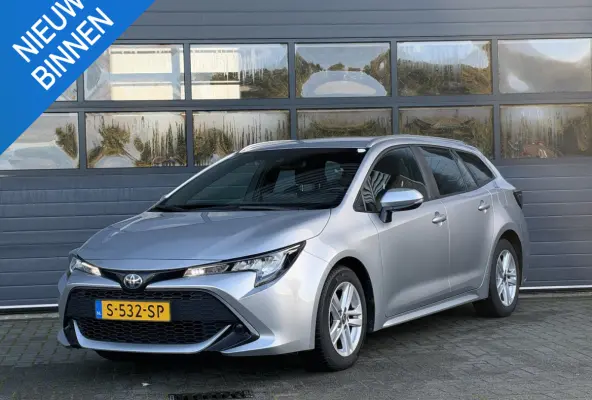 1.8 HYBRID ACTIVE I P-CAMERA I APPLE CARPLAY I ANDROID AUTO I NAVIGATIE I CLIMATE CONTROL