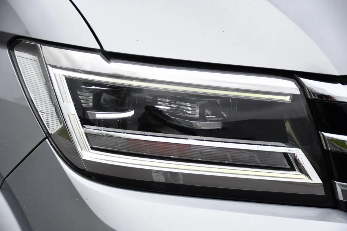 35 2.0 TDI L3H3 Highline PB Edition Full Options! Adaptieve Cruise, Carplay, LED, Leder, Stoelwarming, Trekhaak, Multimedia, Uniek!