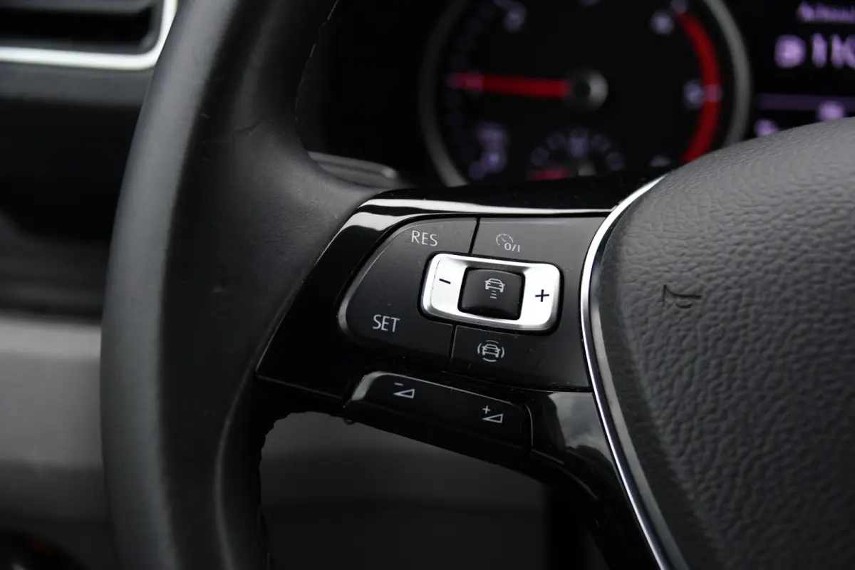 35 2.0 TDI L3H3 Highline PB Edition Full Options! Adaptieve Cruise, Carplay, LED, Leder, Stoelwarming, Trekhaak, Multimedia, Uniek!