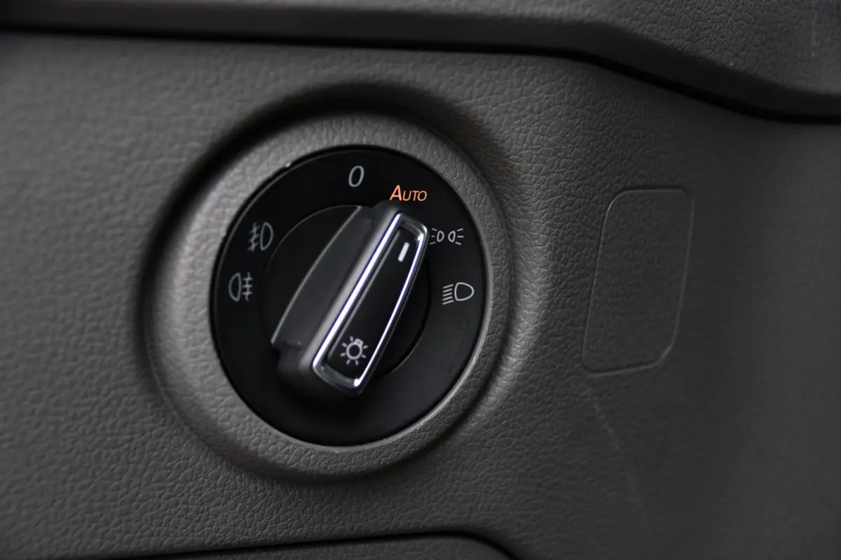 35 2.0 TDI L3H3 Highline PB Edition Full Options! Adaptieve Cruise, Carplay, LED, Leder, Stoelwarming, Trekhaak, Multimedia, Uniek!