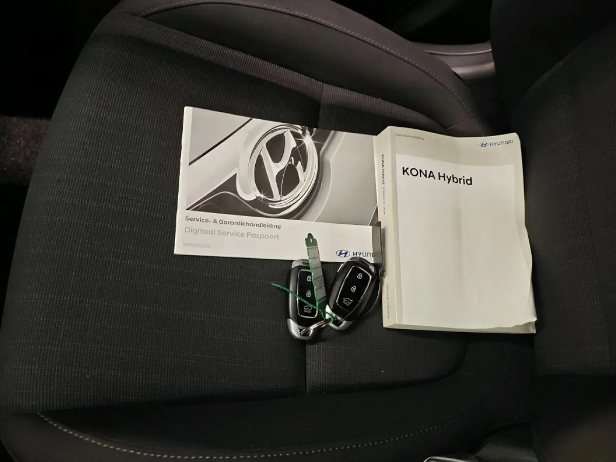1.6 GDI HEV FASHION I AUTOMAAT I APPLE CARPLAY I P-CAMERA I ALL-SEASON BANDEN