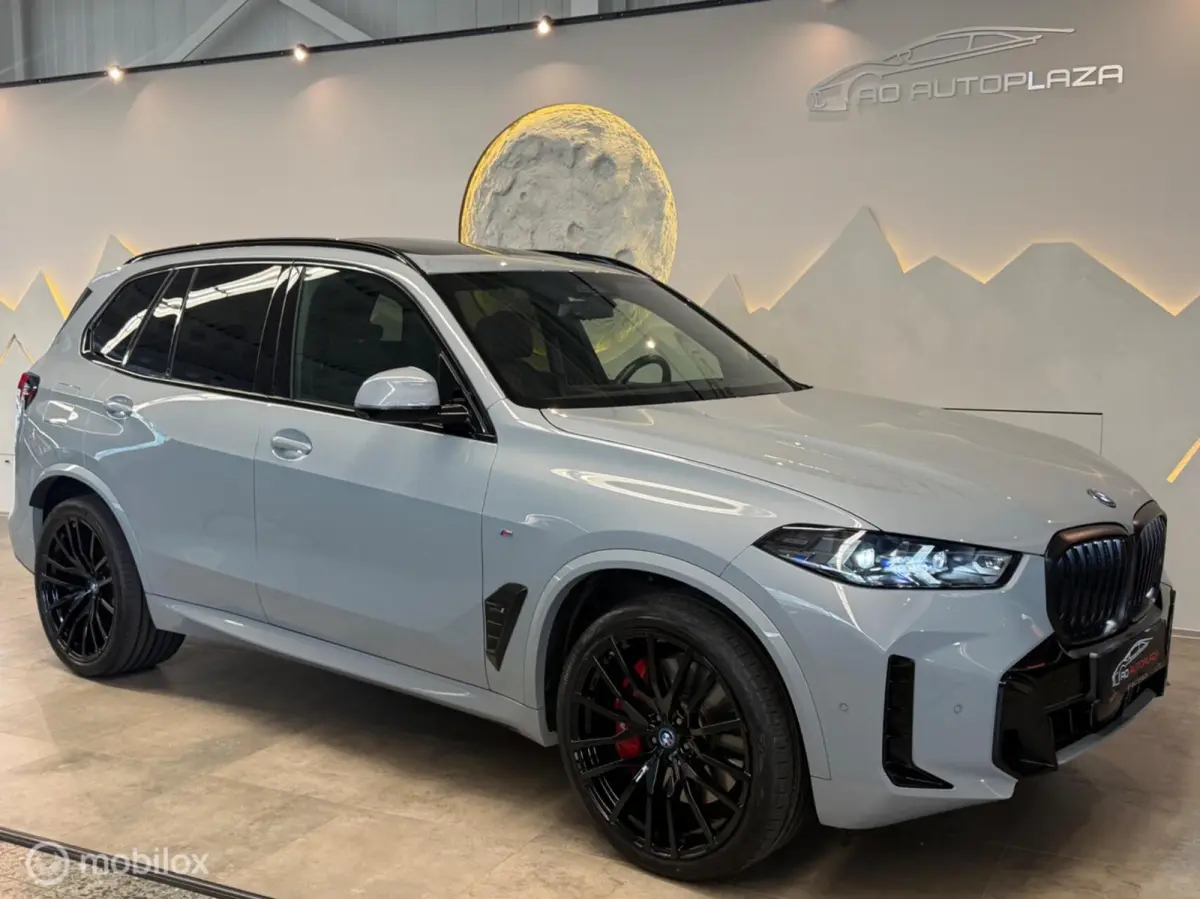 xDrive50e M Sport Panorama/H&K/Brooklyn grey/Massage