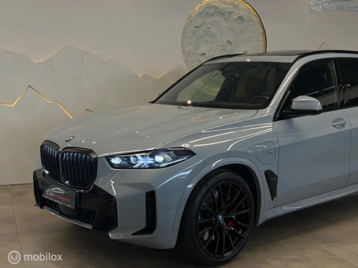 xDrive50e M Sport Panorama/H&K/Brooklyn grey/Massage