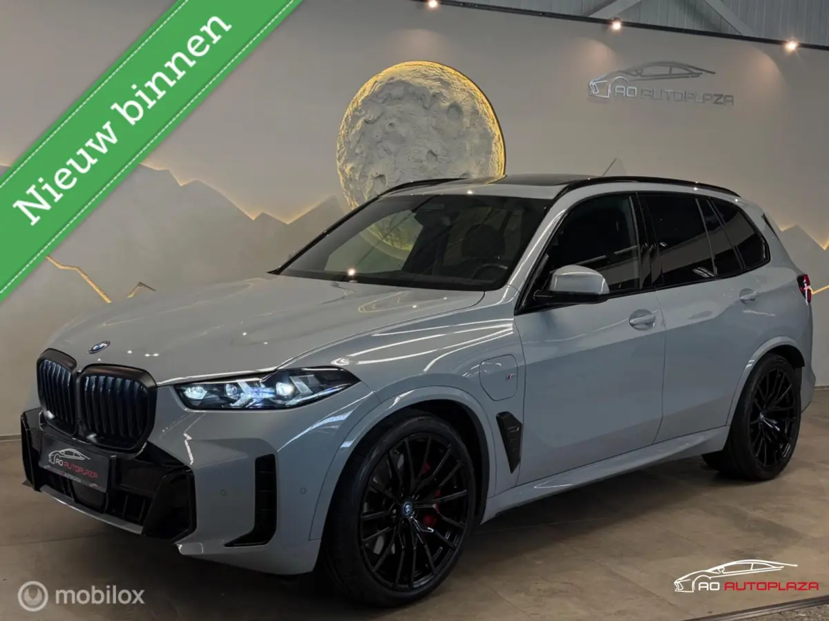 xDrive50e M Sport Panorama/H&K/Brooklyn grey/Massage