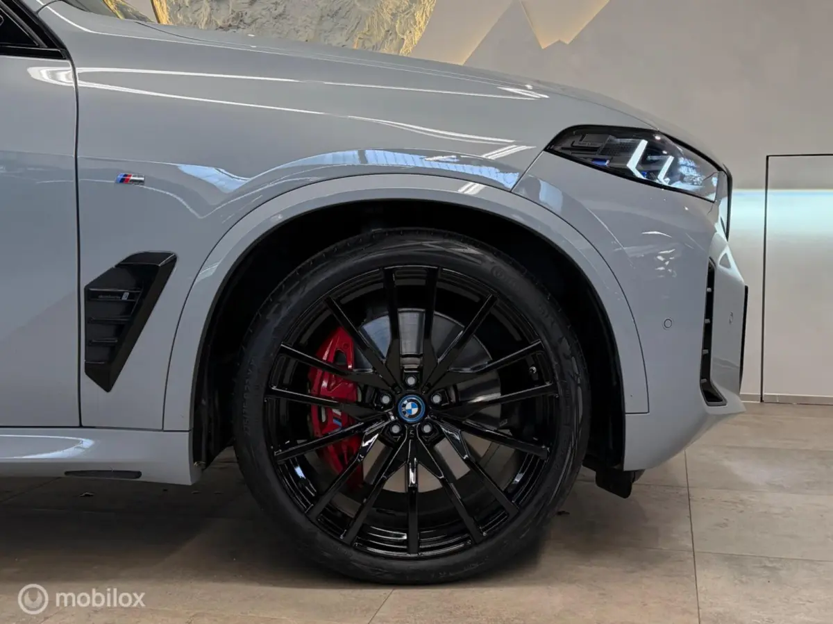 xDrive50e M Sport Panorama/H&K/Brooklyn grey/Massage
