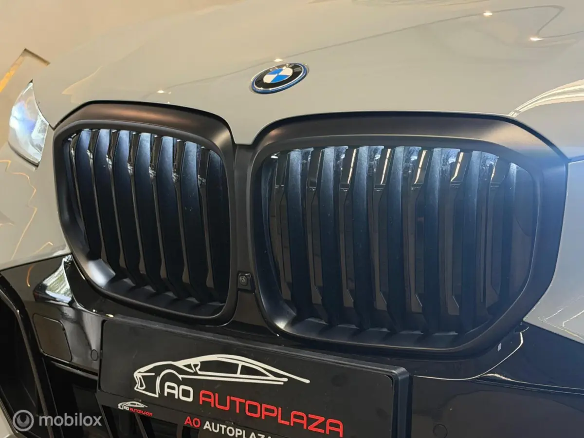 xDrive50e M Sport Panorama/H&K/Brooklyn grey/Massage