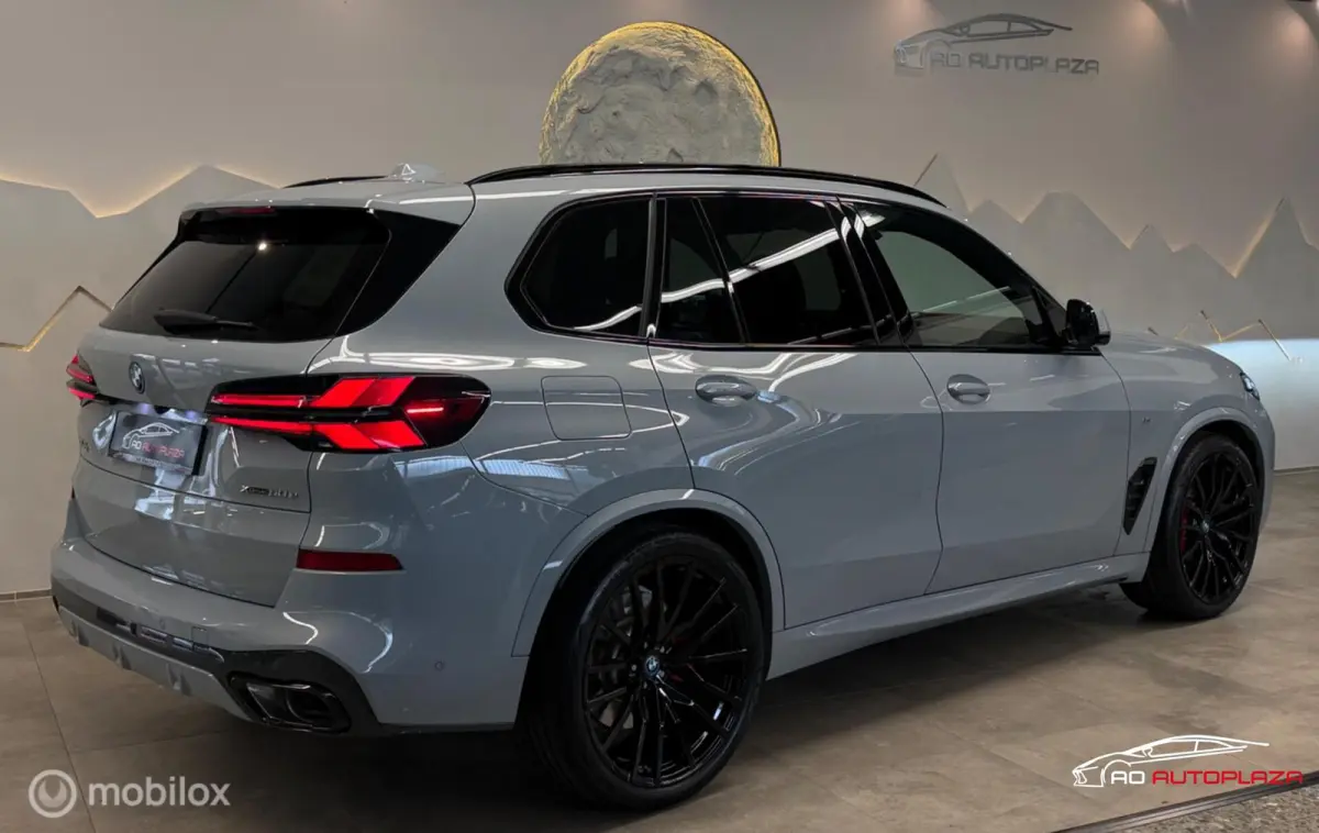 xDrive50e M Sport Panorama/H&K/Brooklyn grey/Massage