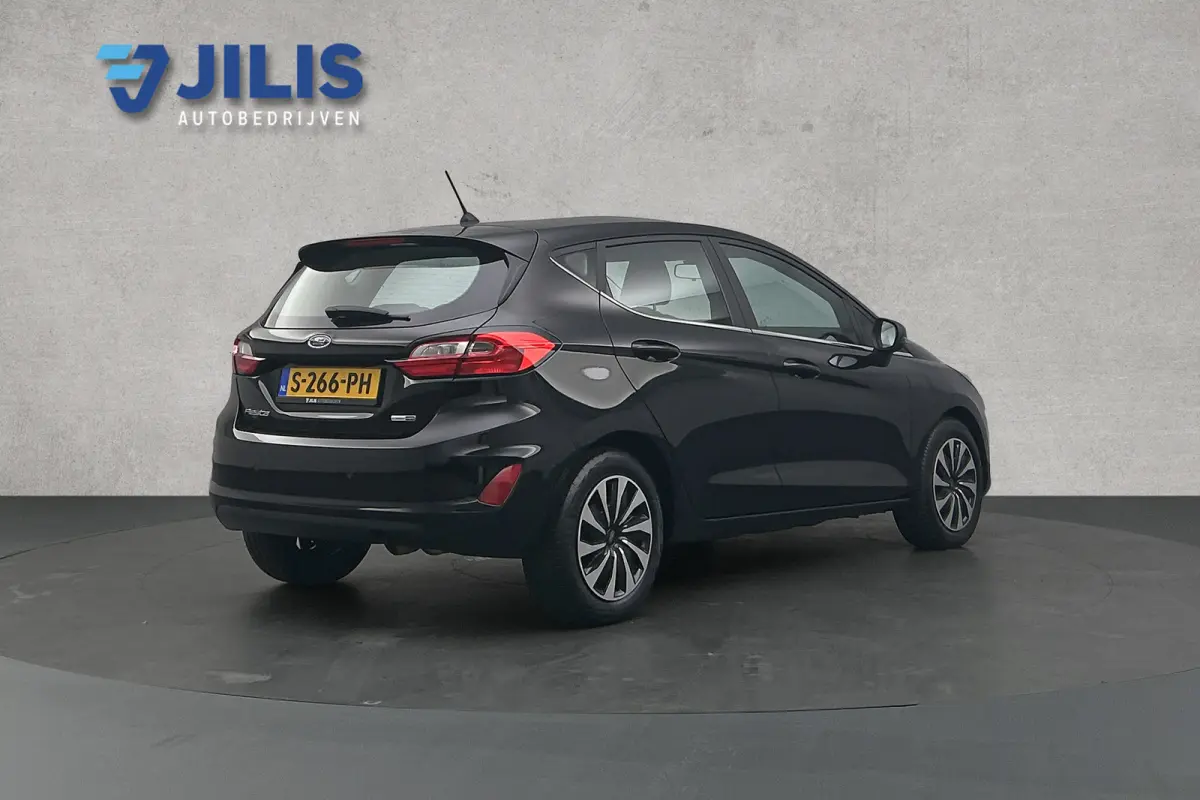1.0 EcoBoost Hybrid Titanium | LED koplampen | Apple Carplay | Cruise control