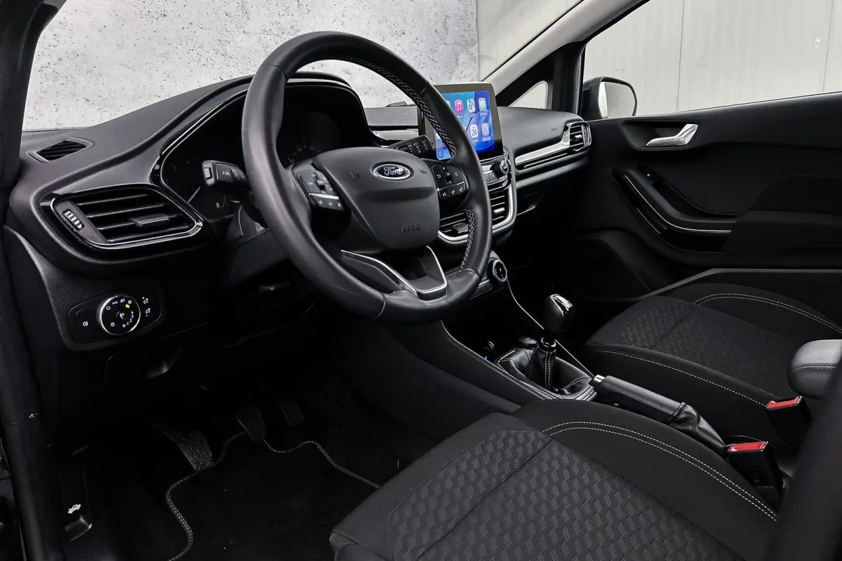 1.0 EcoBoost Hybrid Titanium | LED koplampen | Apple Carplay | Cruise control
