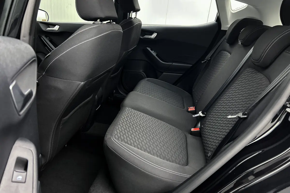 1.0 EcoBoost Hybrid Titanium | LED koplampen | Apple Carplay | Cruise control
