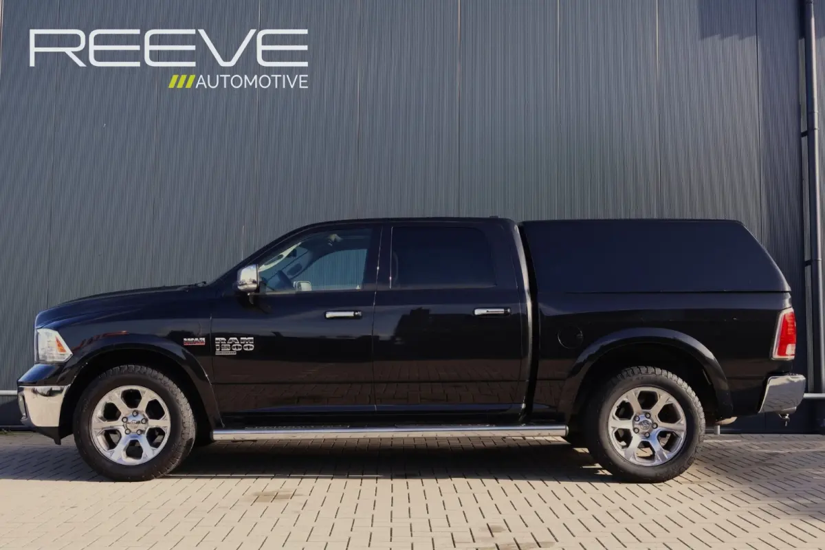 1500 Classic Laramie 5.7 V8 Crew Cab | LPG onderbouw | Camera | Schuif- / kanteldak | Stoel- + Stuurverwarming | Alpine Audio | Trekhaak | Xenon