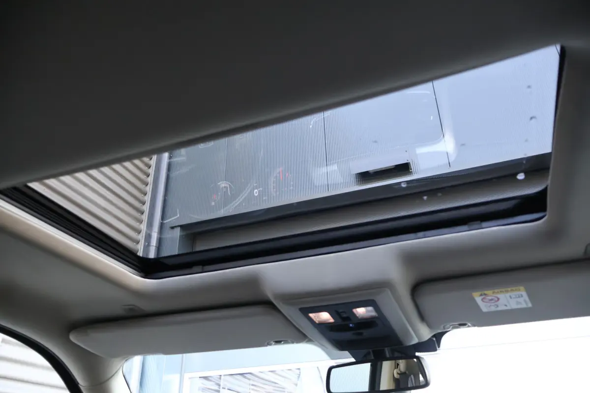 1500 Classic Laramie 5.7 V8 Crew Cab | LPG onderbouw | Camera | Schuif- / kanteldak | Stoel- + Stuurverwarming | Alpine Audio | Trekhaak | Xenon