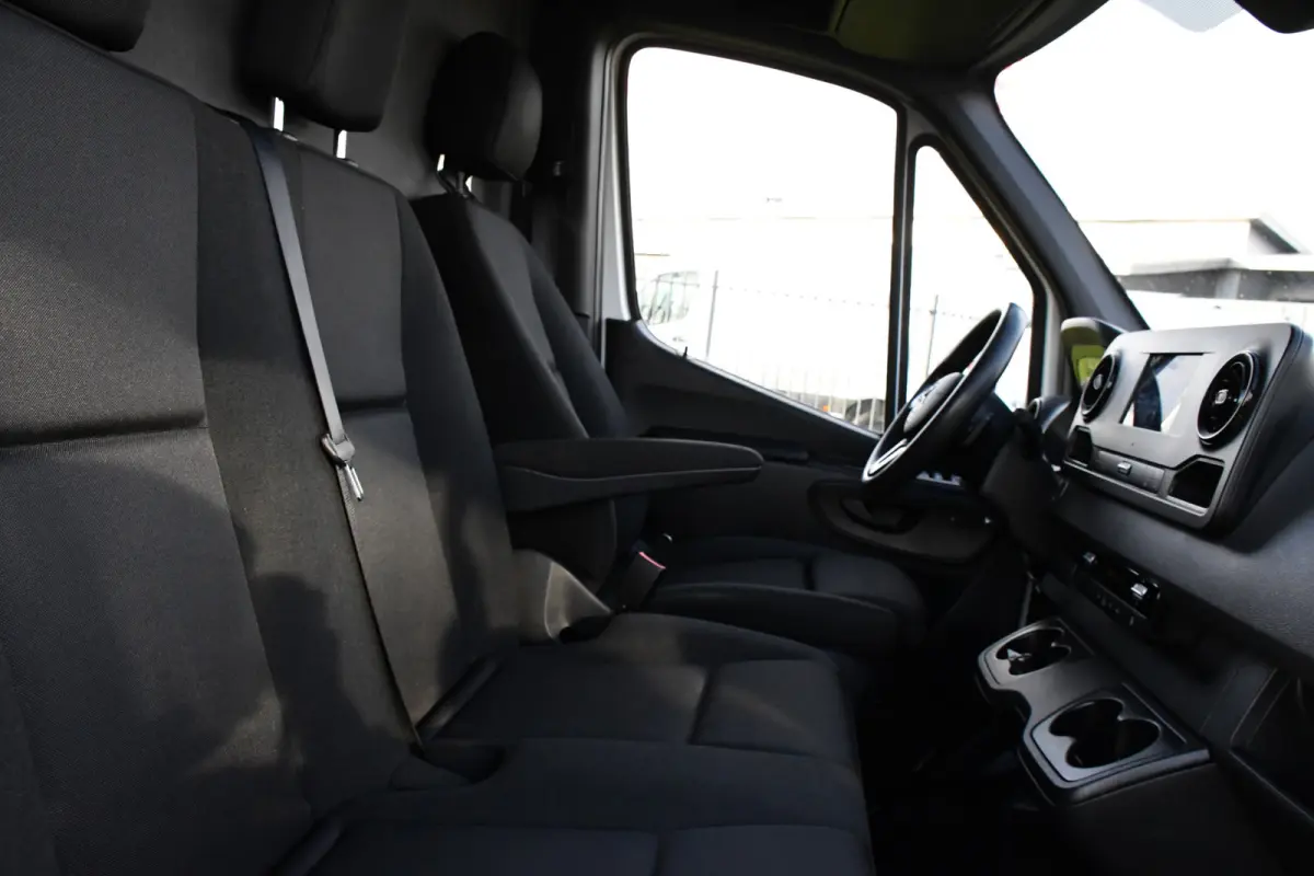 319 3.0 V6 CDI L2H2 RWD AMG Edition Camera, Cruise, Carplay, 190pk, Automaat, Multimedia, LED, Stoelverwarming, Standkachel, Uniek!