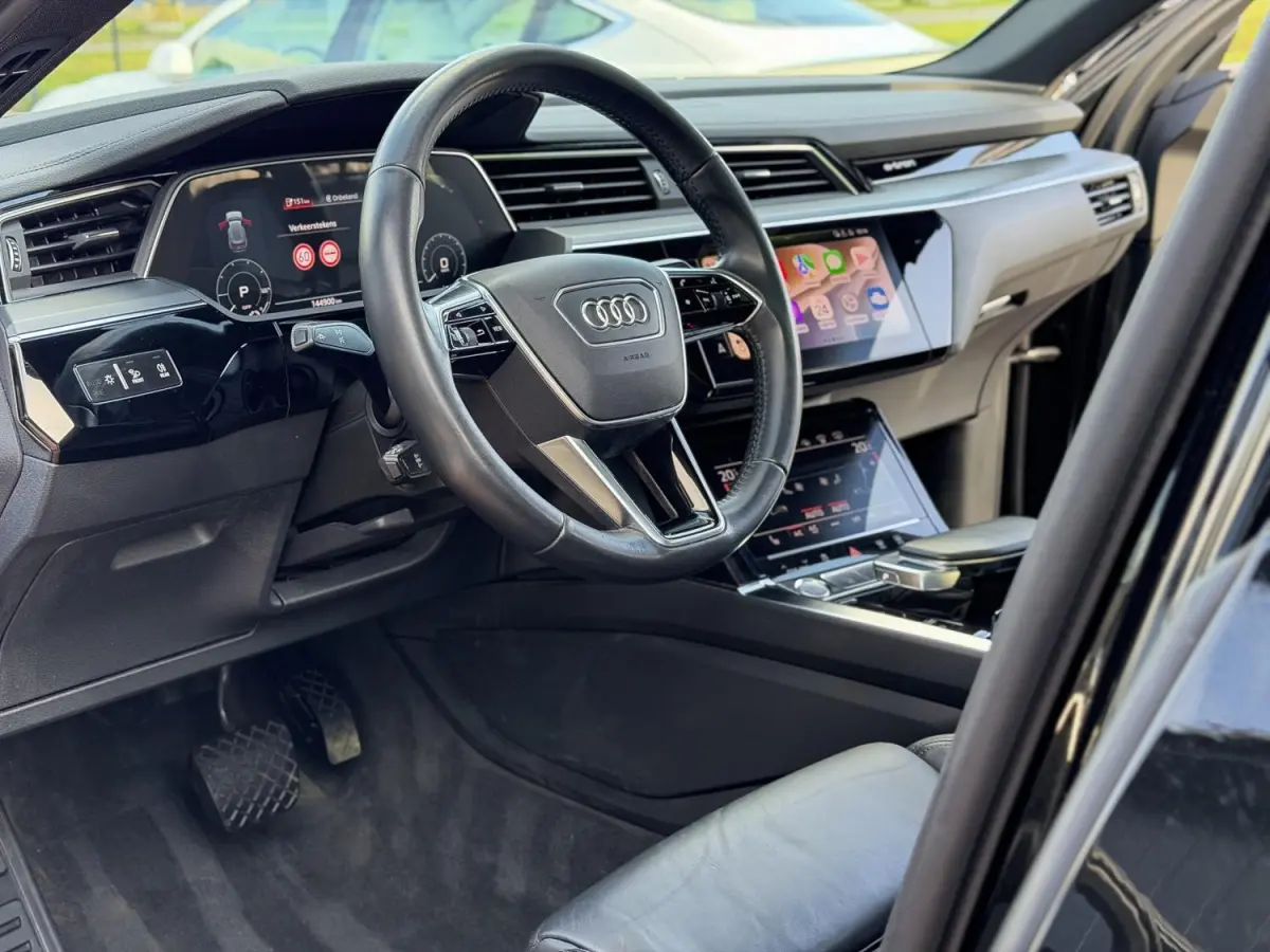 55 quattro S Edition 95 kWh|2e Eig BTW|AFN Trekhaak|Panoramadak|Luchtvering|Bang & Olufson|Nachtzicht|Dealer Onderhouden