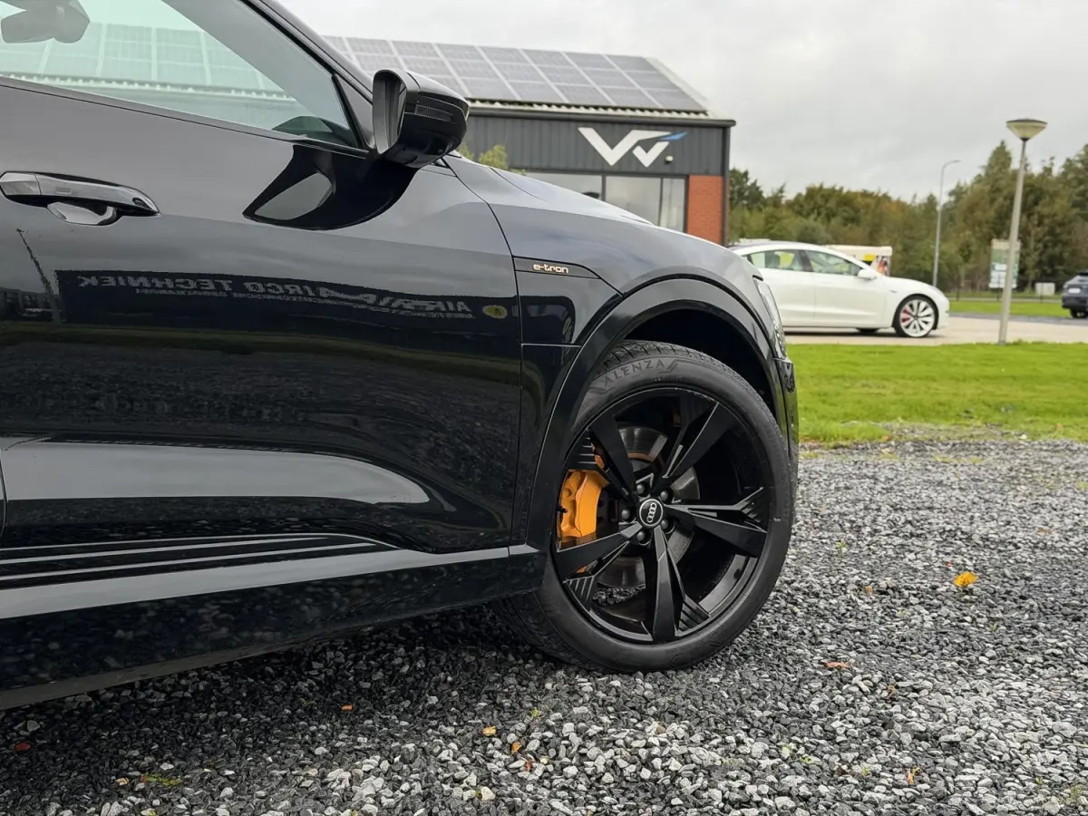 55 quattro S Edition 95 kWh|2e Eig BTW|AFN Trekhaak|Panoramadak|Luchtvering|Bang & Olufson|Nachtzicht|Dealer Onderhouden