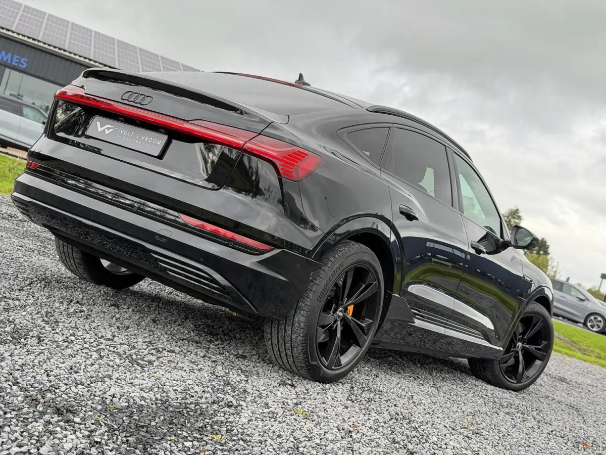 55 quattro S Edition 95 kWh|2e Eig BTW|Trekhaak|Panoramadak|Luchtvering|Bang & Olufson|Nachtzicht|Dealer Onderhouden