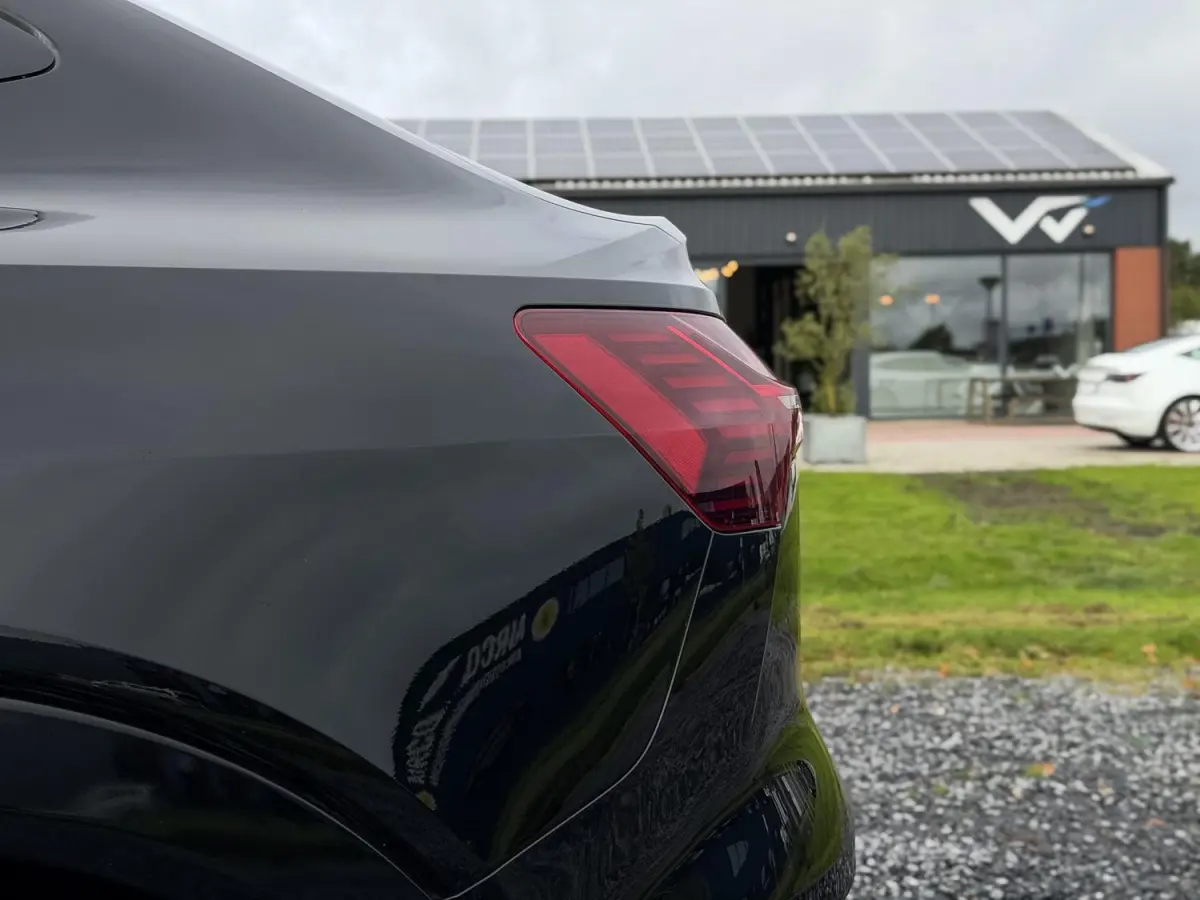55 quattro S Edition 95 kWh|2e Eig BTW|AFN Trekhaak|Panoramadak|Luchtvering|Bang & Olufson|Nachtzicht|Dealer Onderhouden