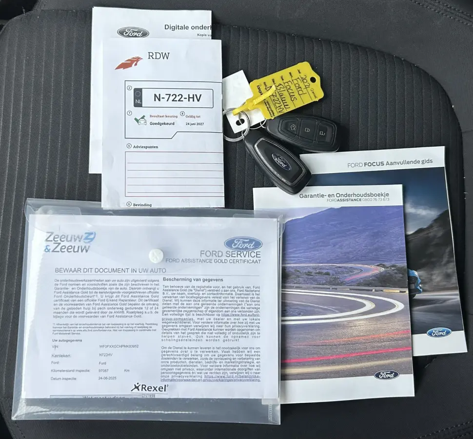 1.0 EcoBoost Hybrid Titanium X Business 125PK | 2e Eigenaar | NL AUTO | NAP | Achteruitrijcamera | Afneembare Trekhaak | Digital Cockpit | Parkeersensoren voor en achter | Cruise control | C