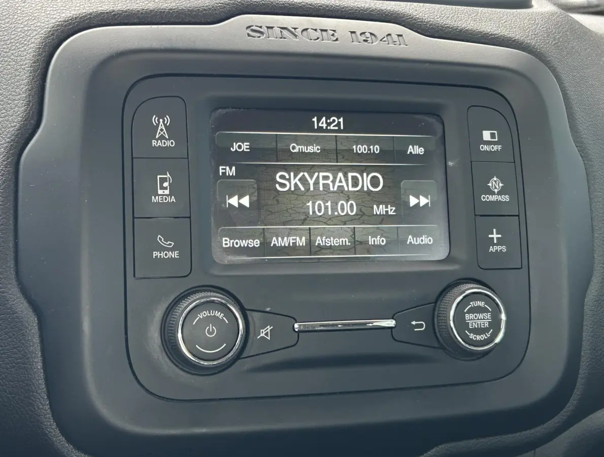 1.6 E-Torq Longitude 110PK | Zeer Nette Staat | Volledige Onderhoudshistorie | Airco | Cruise control | Parkeersensoren | Bluetooth | Isofix | 2 sleutels | APK tot 31-05-2027 |