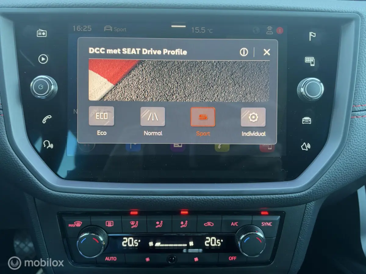 1.0 TSI 110pk FR Business Intense 2021 / Camera / Virtual cockpit / Trekhaak / Keyless / Carplay / NAP
