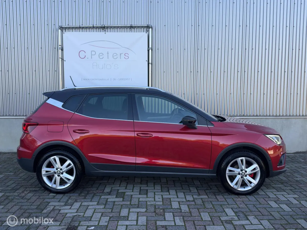 1.0 TSI 110pk FR Business Intense 2021 / Camera / Virtual cockpit / Trekhaak / Keyless / Carplay / NAP