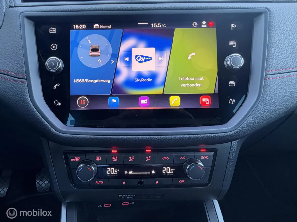 1.0 TSI 110pk FR Business Intense 2021 / Camera / Virtual cockpit / Trekhaak / Keyless / Carplay / NAP