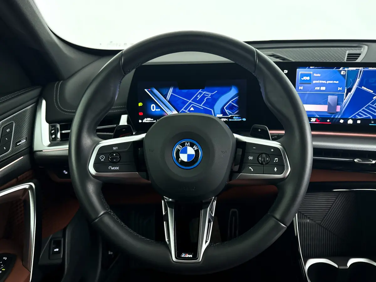 xDrive25e | Parkeercamera | Stoelverwarming | Harman Kardon | M-Sport pakket | Trekhaak