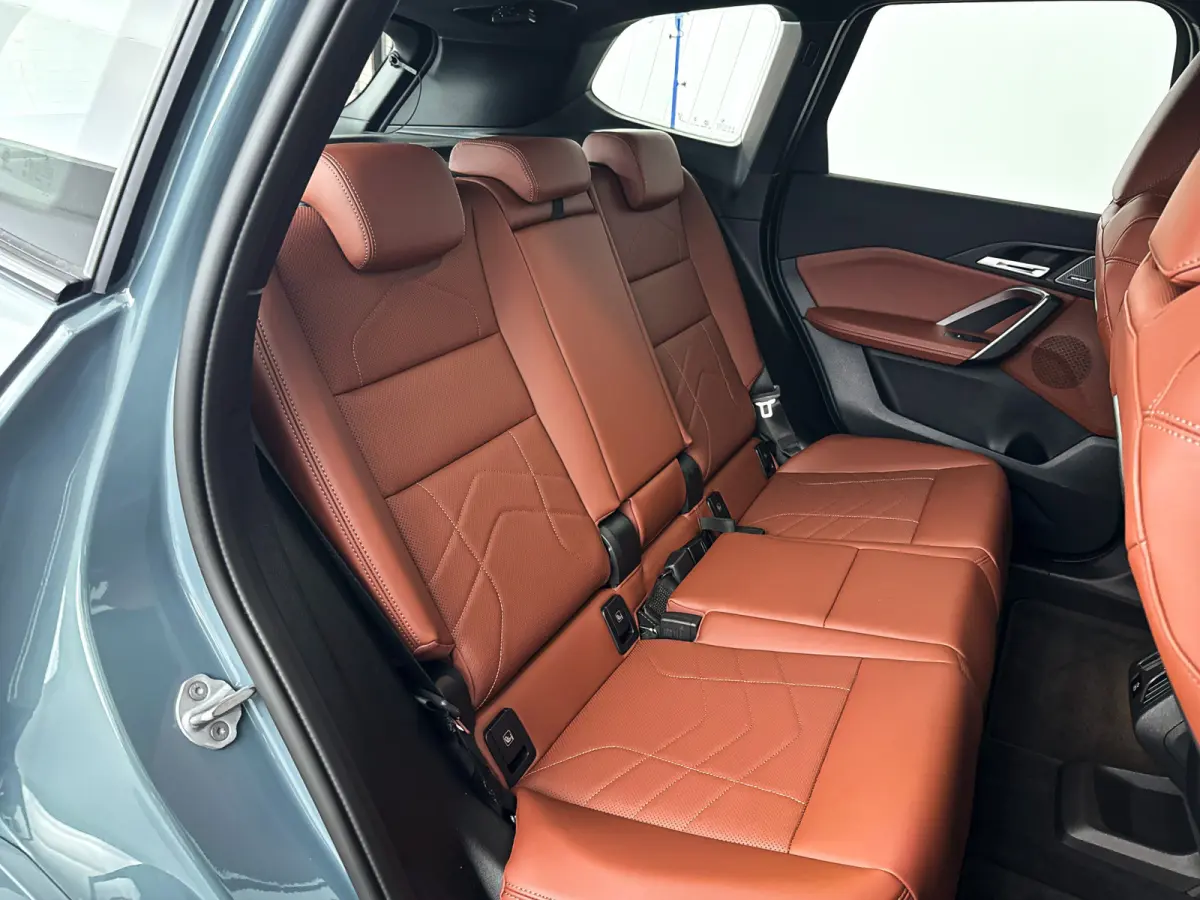 xDrive25e | Parkeercamera | Stoelverwarming | Harman Kardon | M-Sport pakket | Trekhaak
