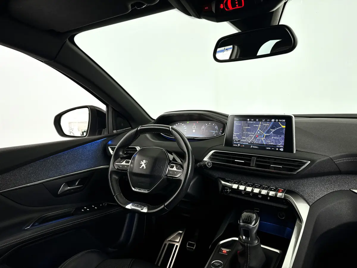 1.2 PureTech GT Line | Parkeercamera | Focal audio | Navigatie | Cruise control | BLIS